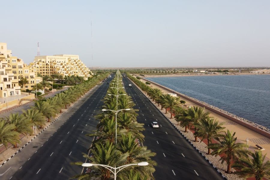 Al Marjan Island roads